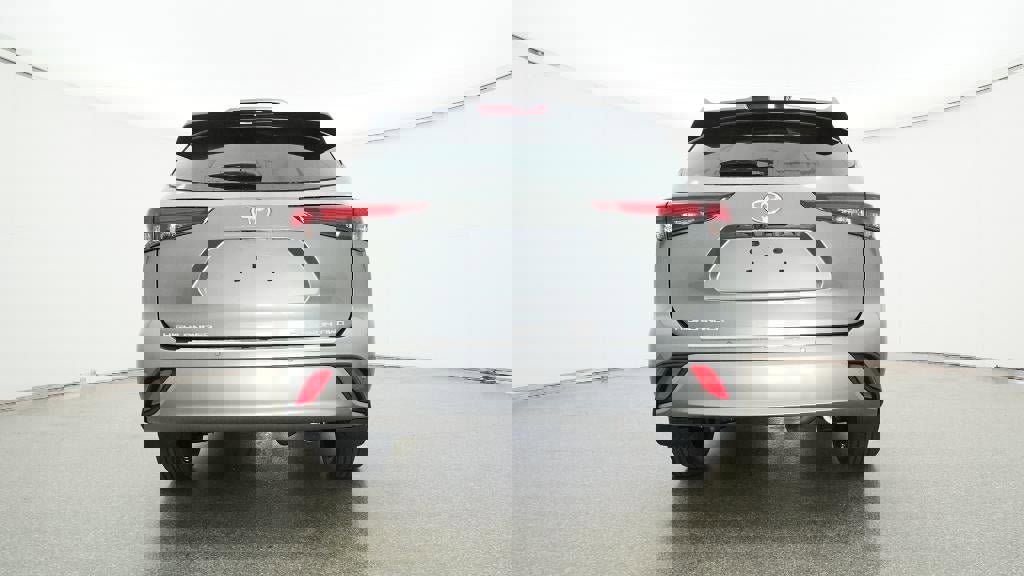 New 2026 Toyota Highlander Platinum image 23