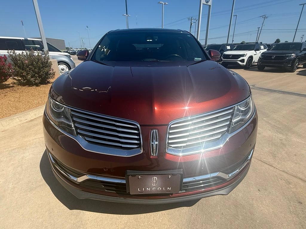 Used 2016 Lincoln MKX Reserve w/ Technology Package FWD image 3
