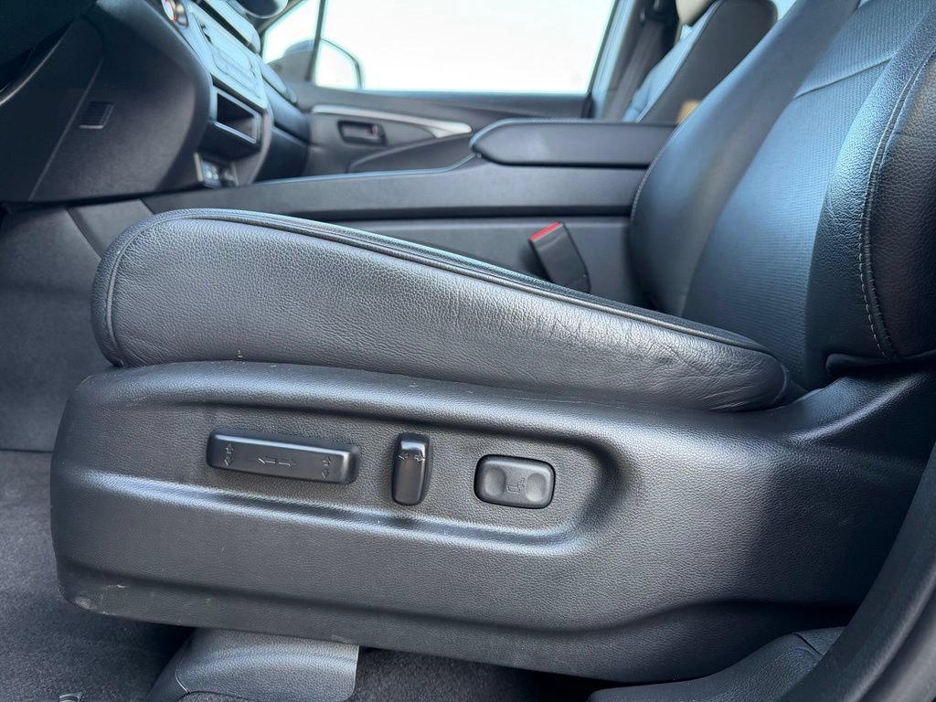 Certified 2025 Honda Passport EX-L image 23
