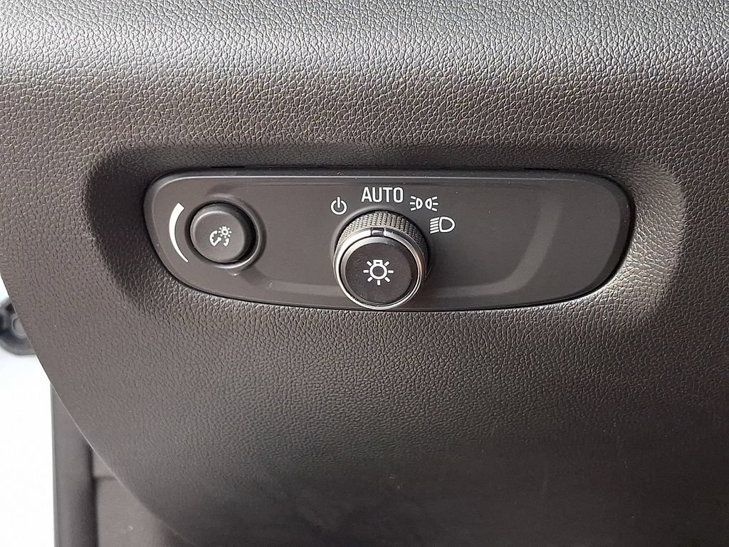 Certified 2024 Chevrolet Traverse LT FWD image 24