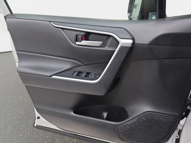 Certified 2025 Toyota RAV4 XLE AWD/4WD image 23