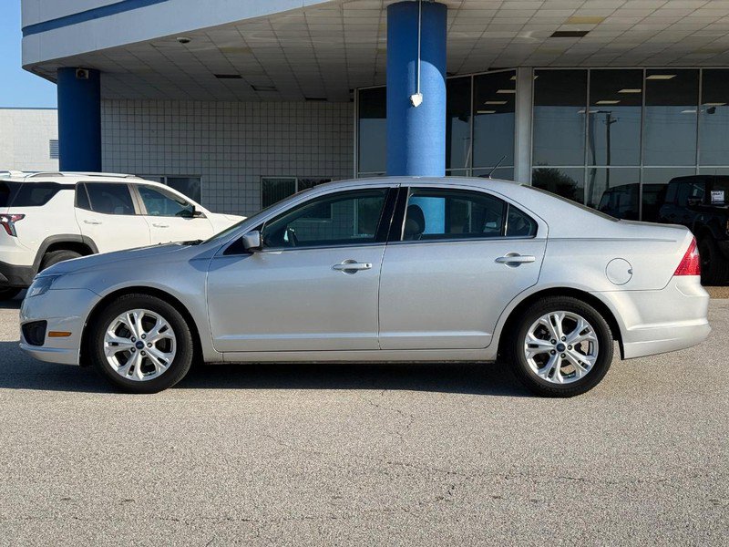 Used 2012 Ford Fusion SE image 2