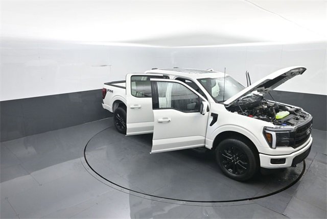 New 2026 Ford F150 Lariat w/ Equipment Group 502A High image 32