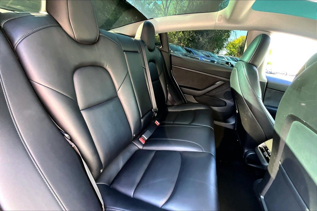 Used 2023 Tesla Model 3 Standard Range RWD image 37