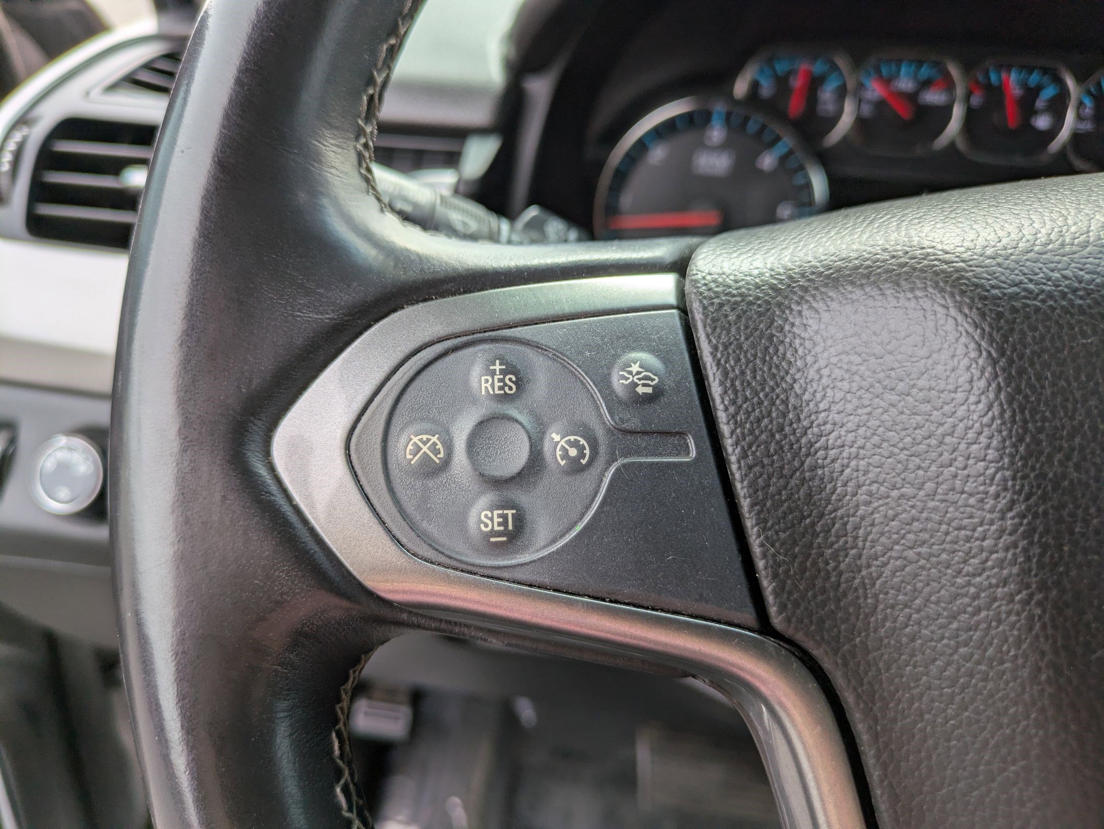 Used 2017 Chevrolet Tahoe LT image 17