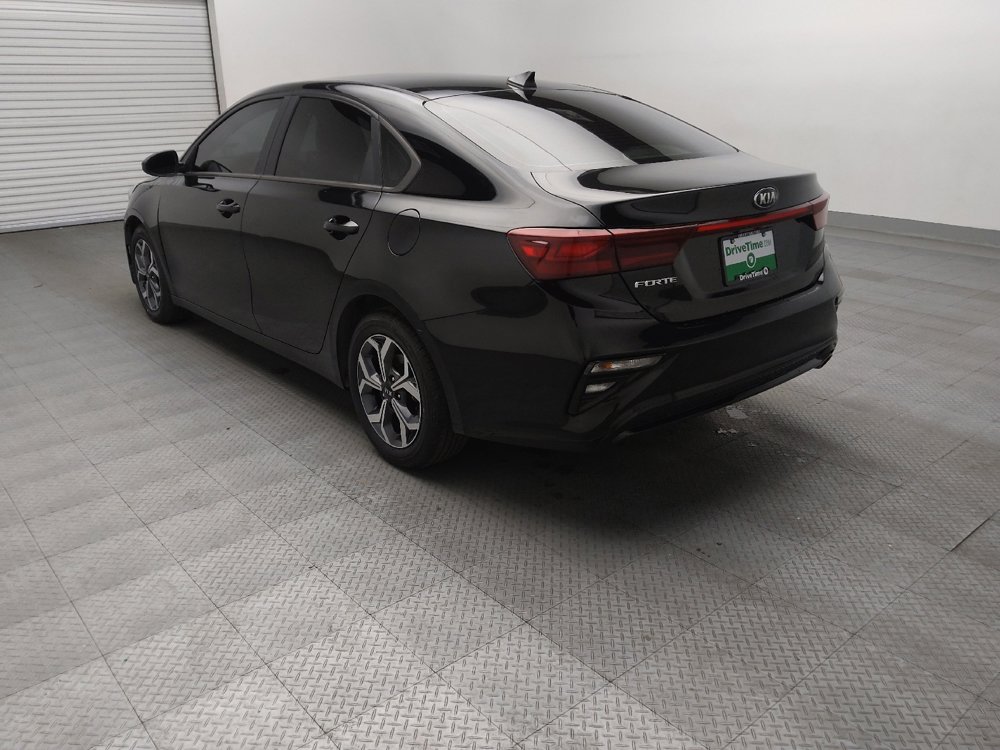 Used 2021 Kia Forte LXS FWD image 3