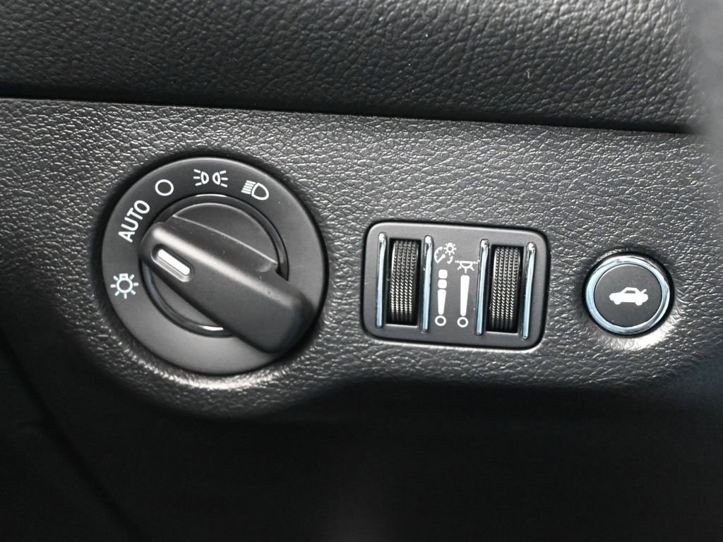 Used 2023 Dodge Challenger R/T w/ Blacktop Package image 16