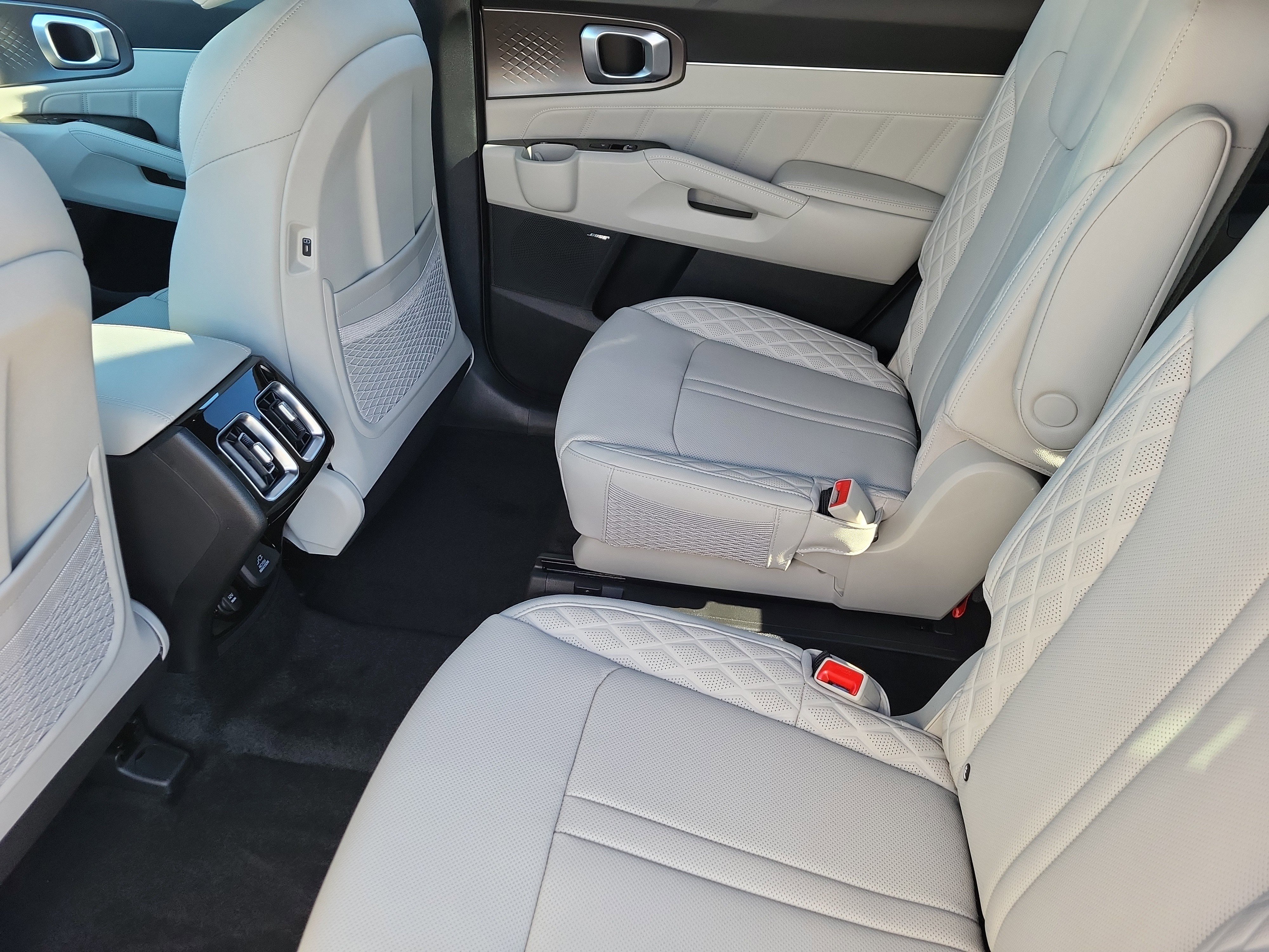 New 2026 Kia Sorento SX Prestige image 9