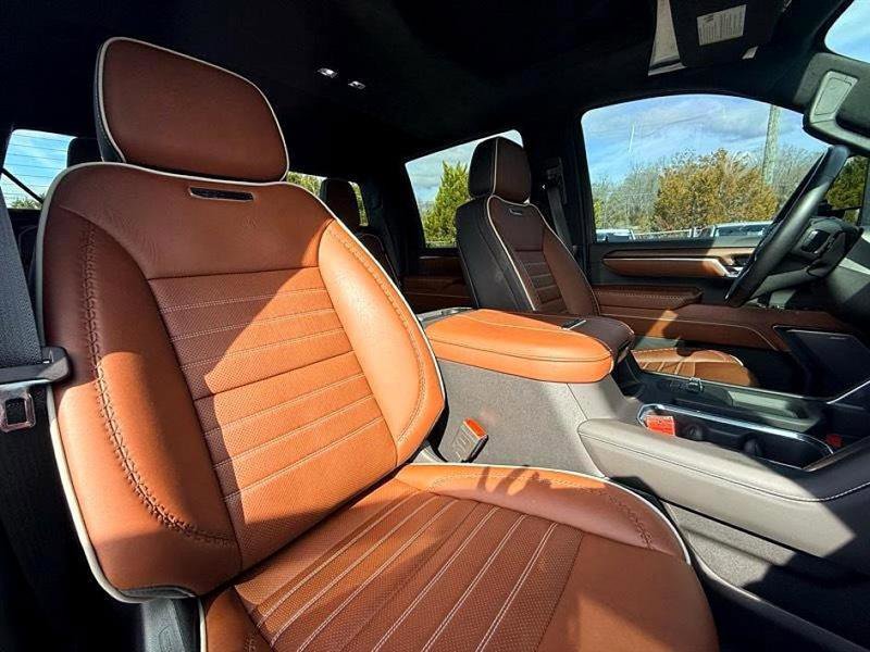 Used 2024 GMC Sierra 2500 Denali Ultimate image 31