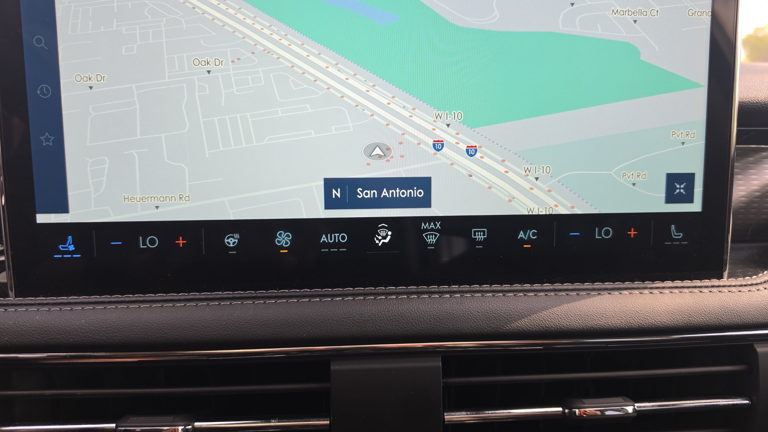 New 2026 Lincoln Corsair Reserve FWD image 17