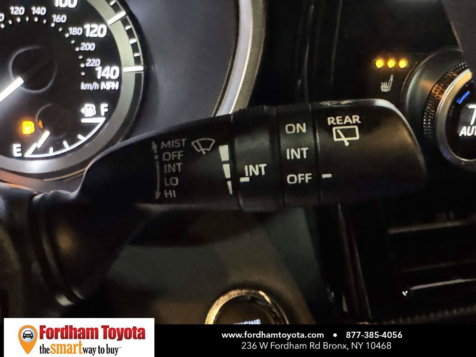 Used 2023 Toyota Highlander XSE AWD/4WD image 25