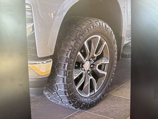 Used 2019 Chevrolet Silverado 1500 LT w/ Texas Edition RWD image 8