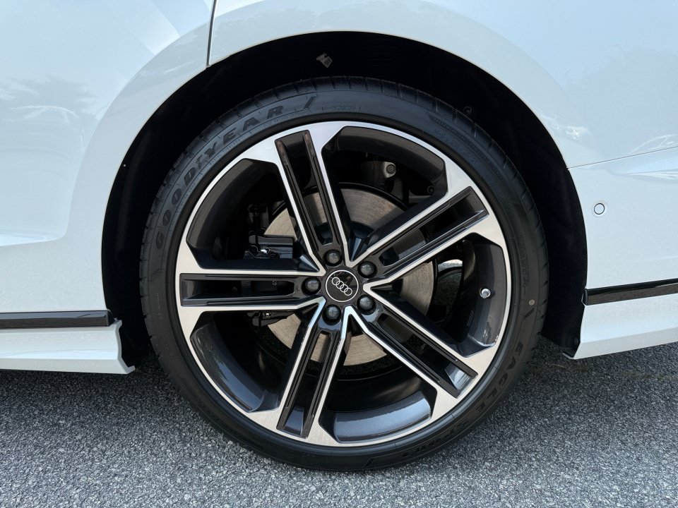 New 2026 Audi A8 L 3.0T AWD/4WD image 22