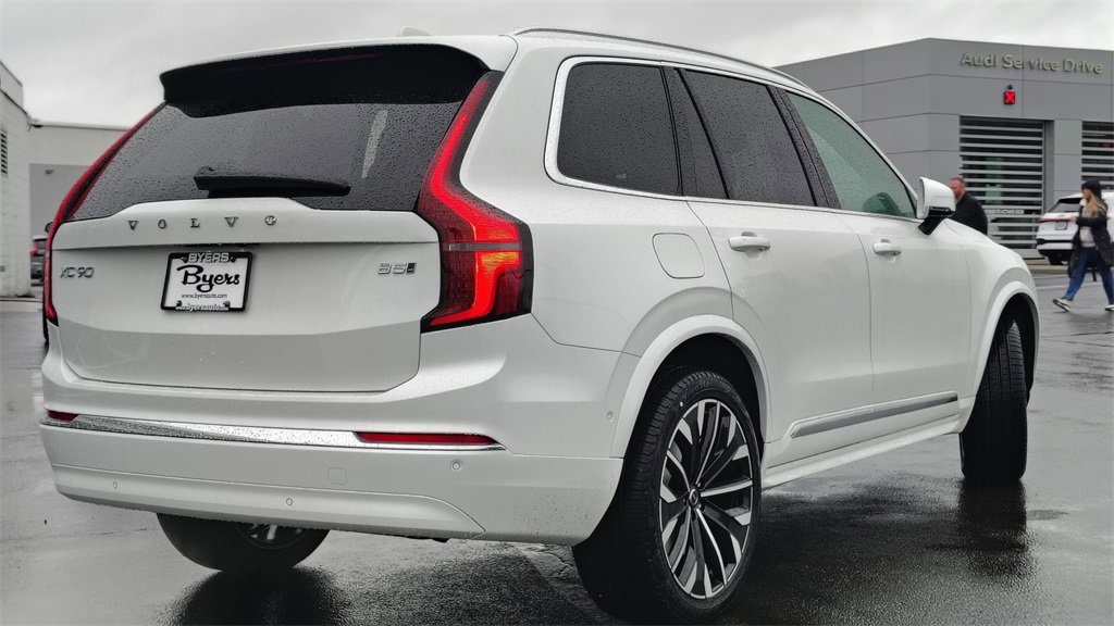 New 2026 Volvo XC90 B5 Plus image 3