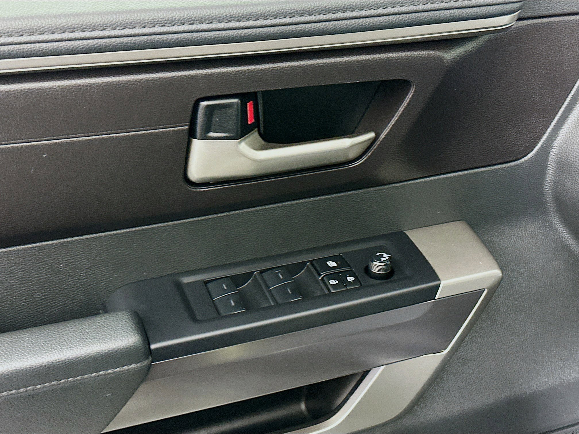 Used 2025 Toyota Tundra SR5 image 15