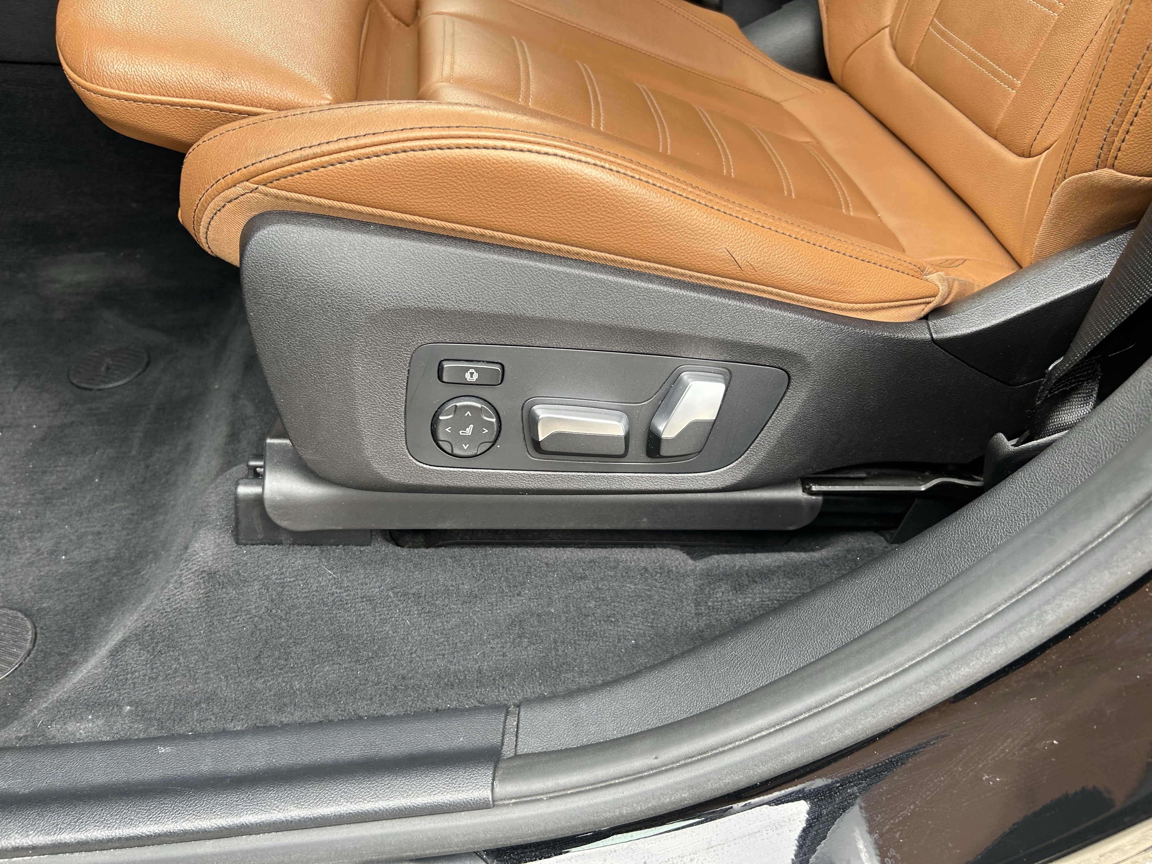 Used 2019 BMW X3 xDrive30i w/ Premium Package image 23