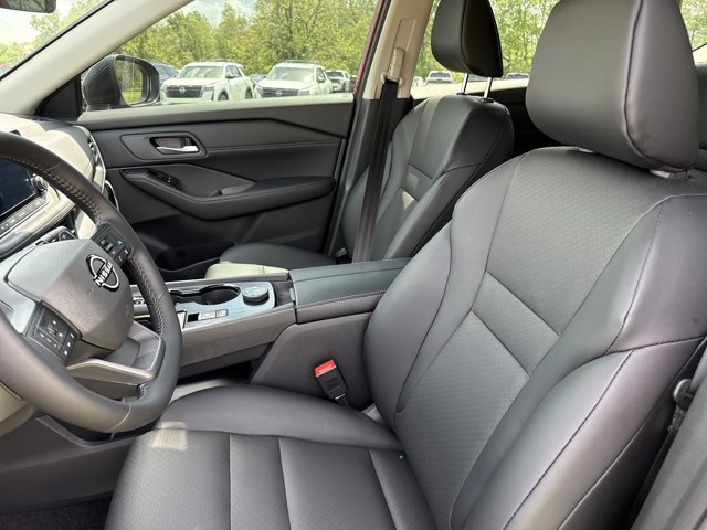 New 2026 Nissan Rogue SV AWD/4WD image 5