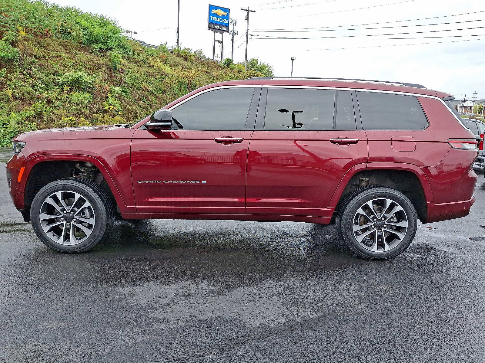 Used 2022 Jeep Grand Cherokee L Overland image 4