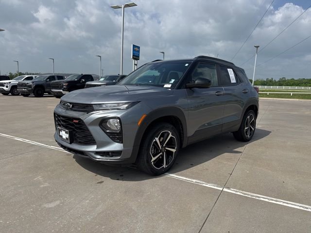 Used 2022 Chevrolet TrailBlazer RS w/ Technology Package AWD/4WD image 2