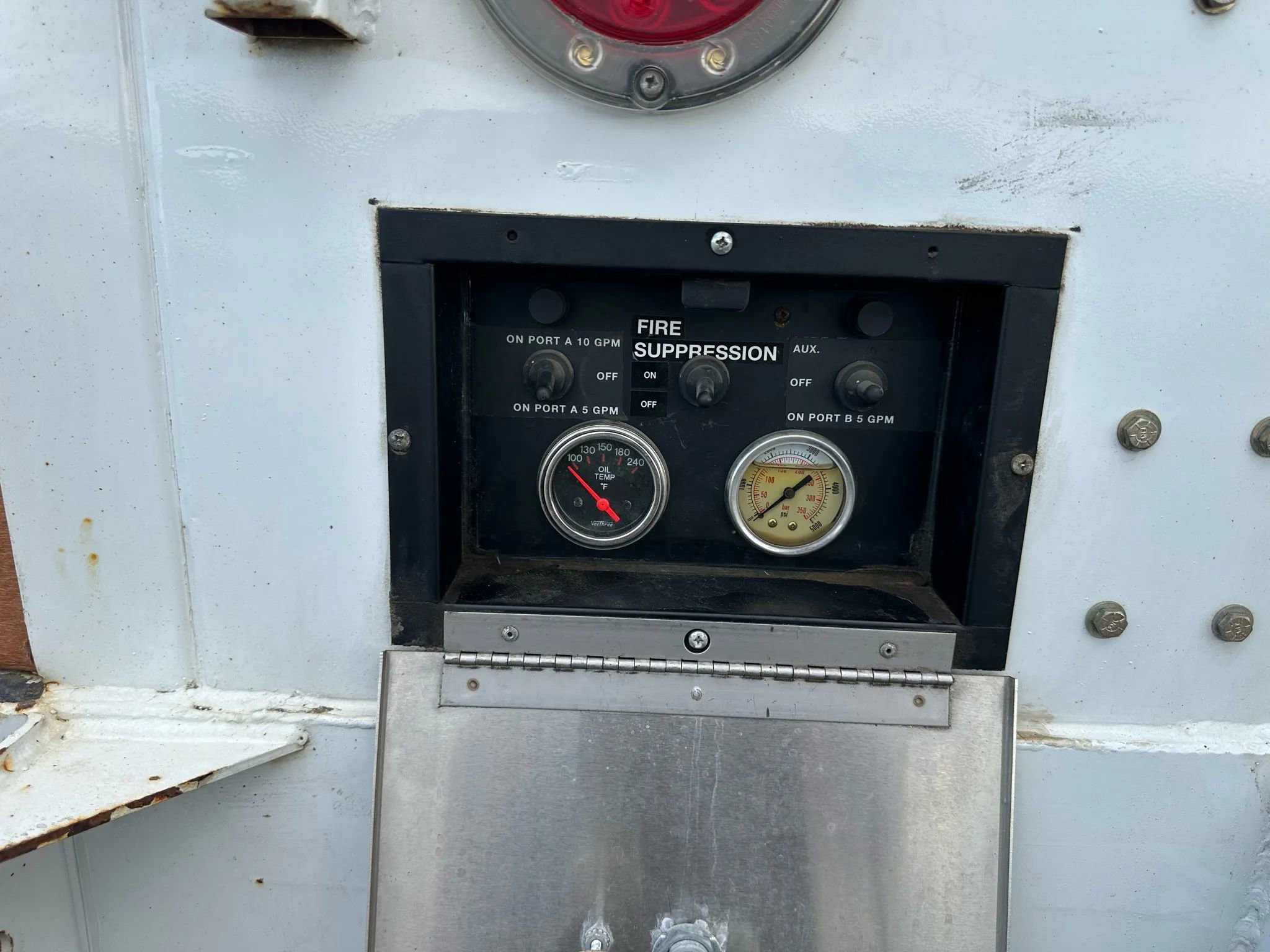 Used 2017 Ford F550 XL 179  W.B. 4D image 19