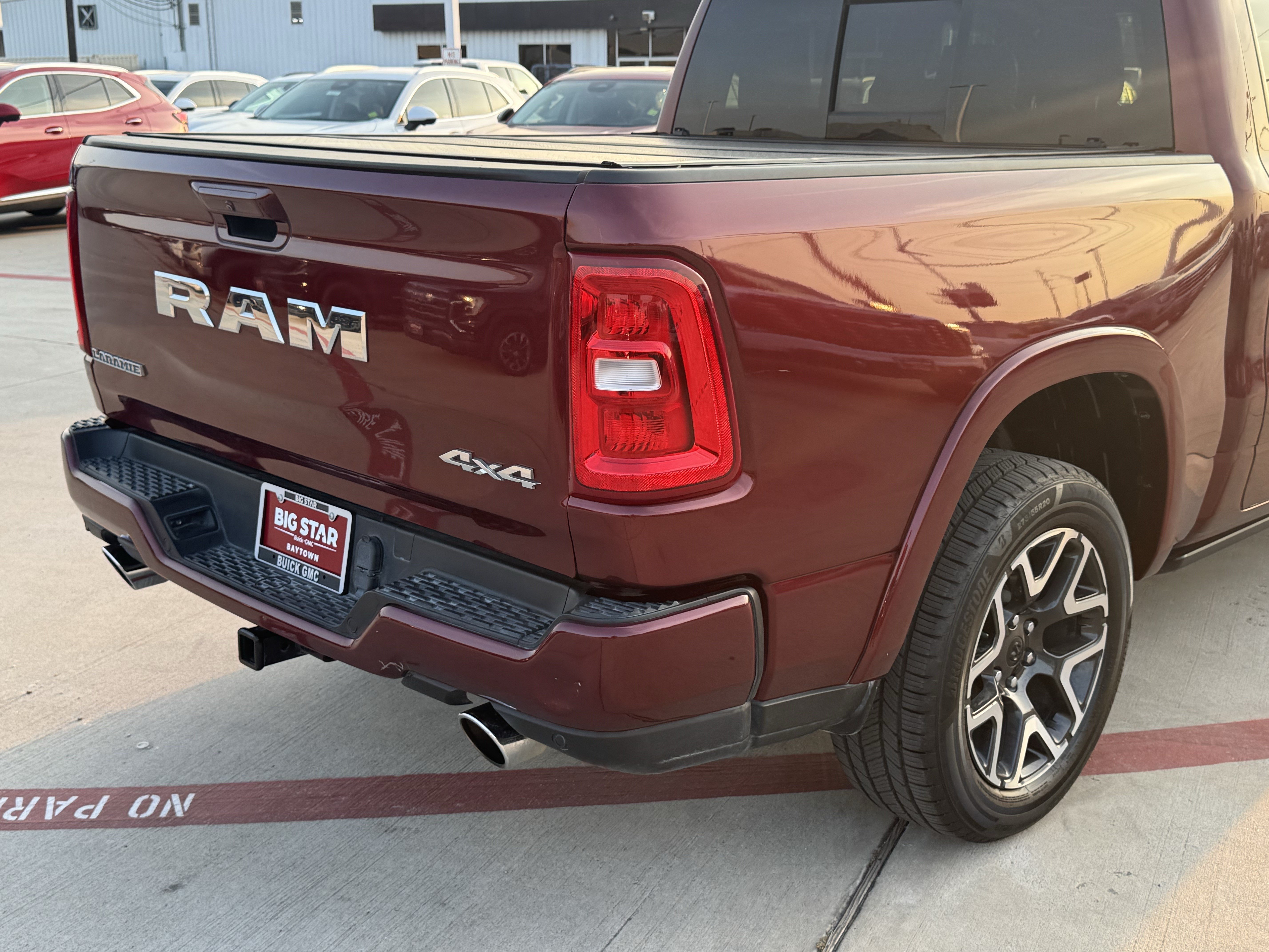 Used 2025 RAM 1500 Laramie w/ Laramie Southwest Edition AWD/4WD image 6