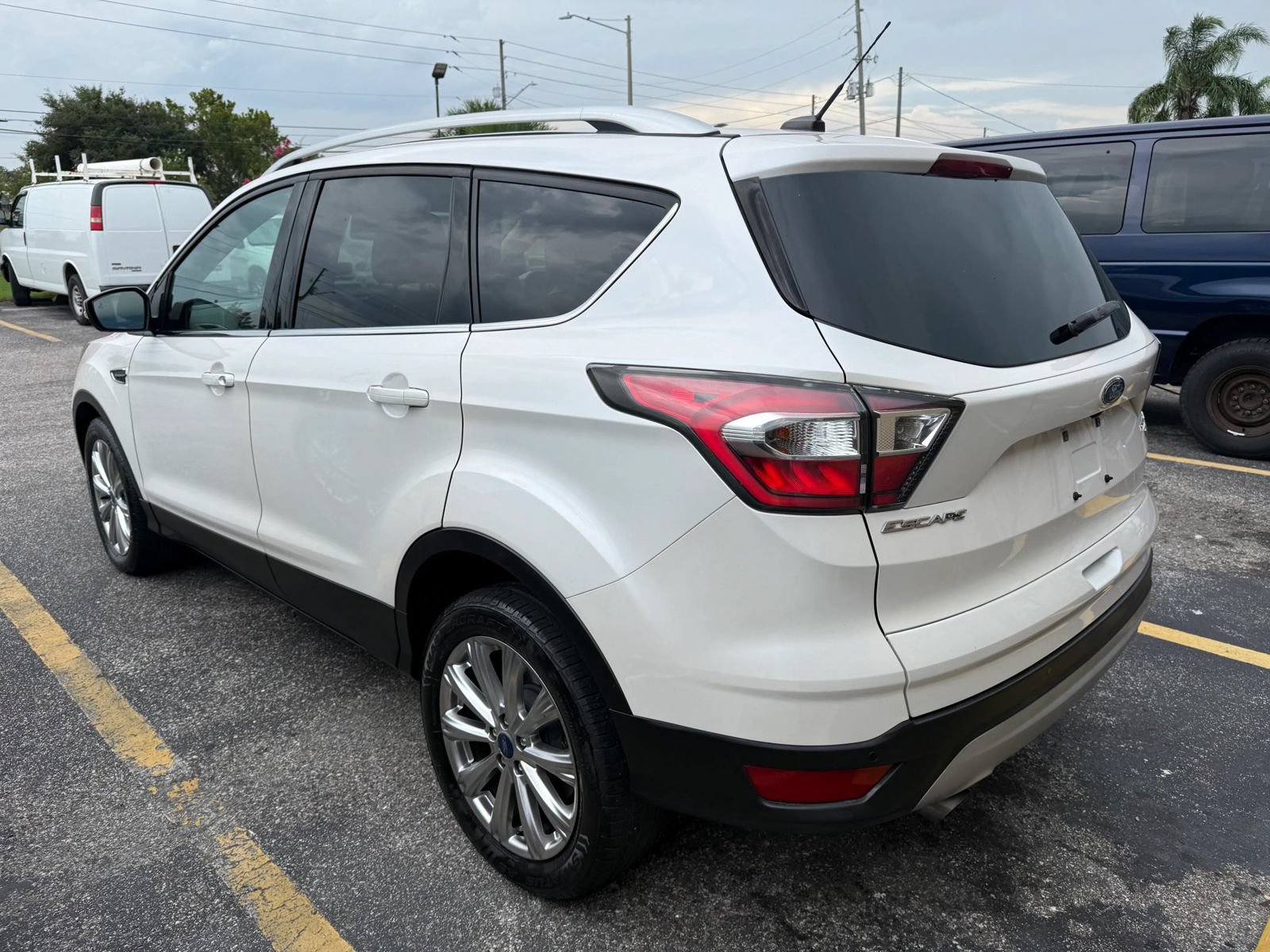 Used 2017 Ford Escape Titanium AWD/4WD image 2
