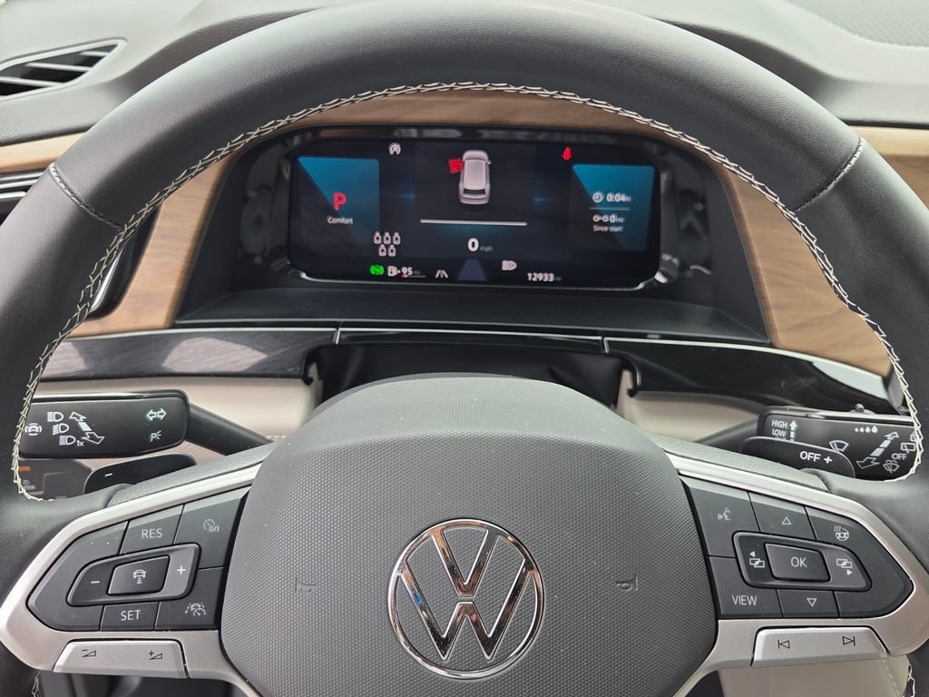 Used 2026 Volkswagen Atlas SE FWD image 32