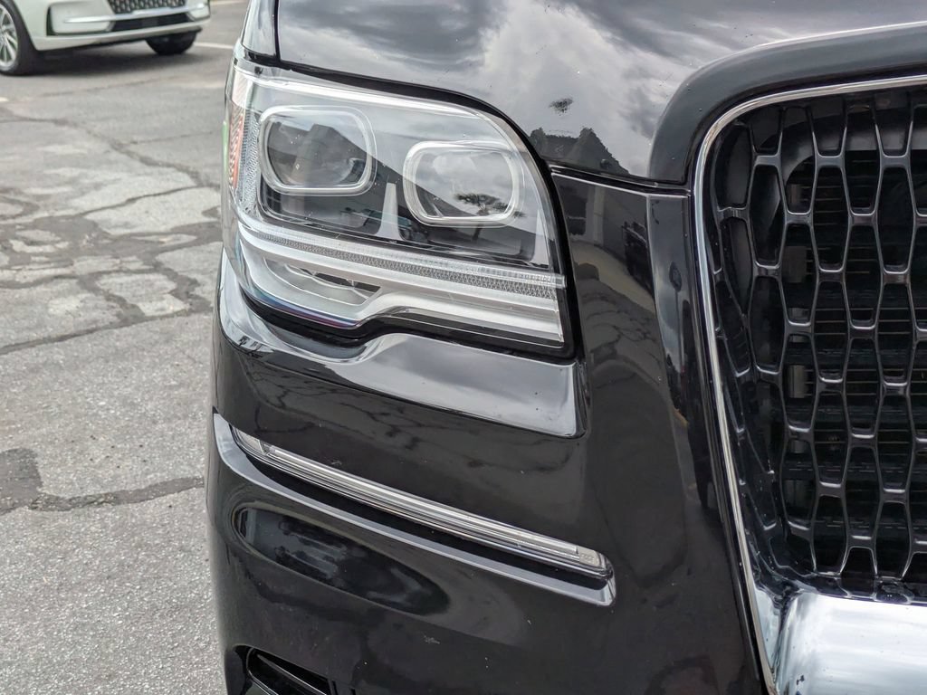 Used 2023 Lincoln Navigator L Reserve AWD/4WD image 10