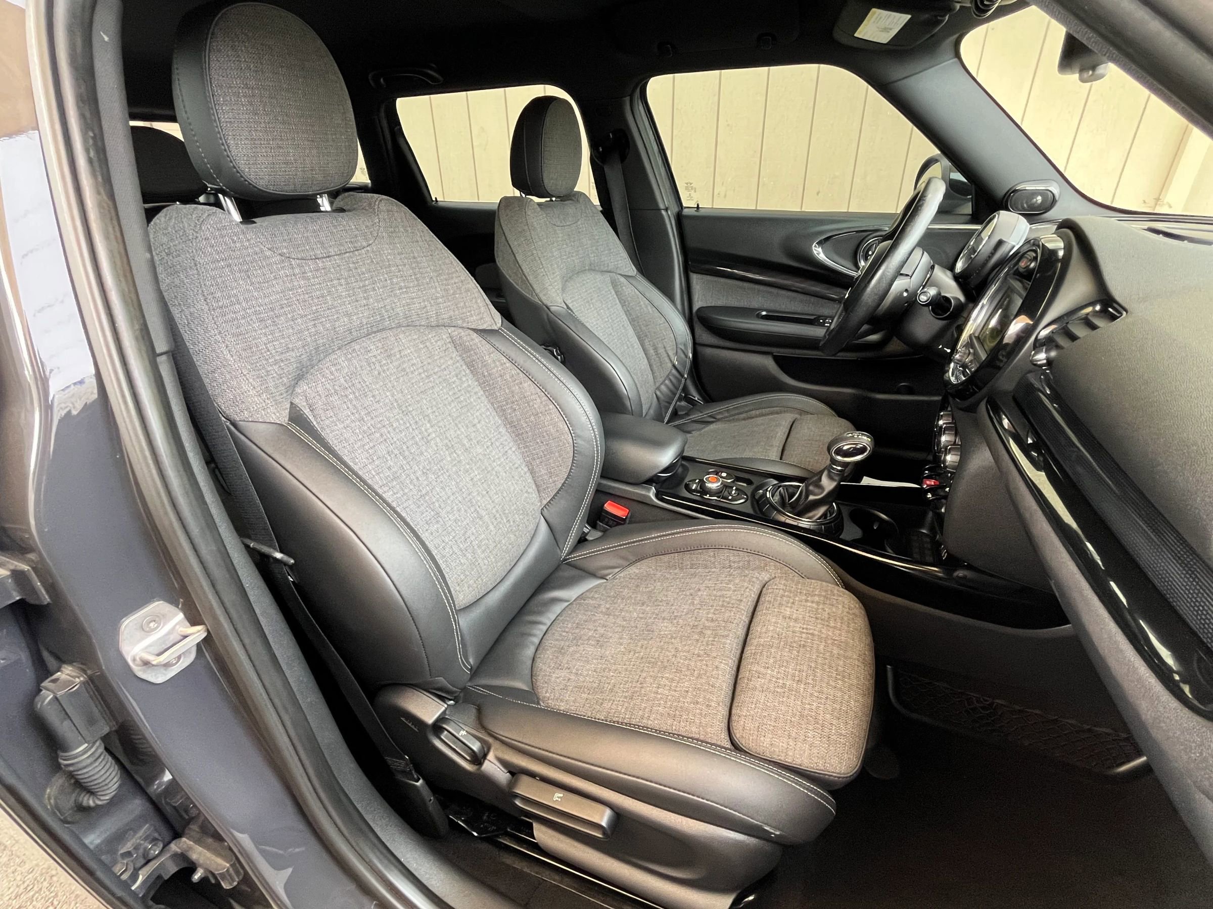 Used 2016 MINI Cooper Clubman S image 11