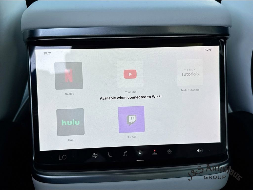 Used 2025 Tesla Model X Plaid image 32