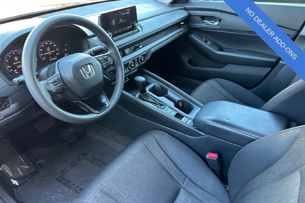 Used 2023 Honda Accord EX image 10