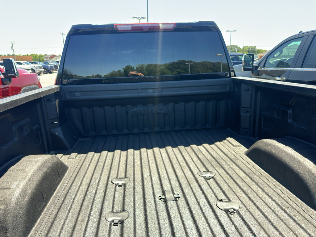 Used 2023 GMC Sierra 2500 AT4 w/ Gooseneck/5TH Wheel Package image 8