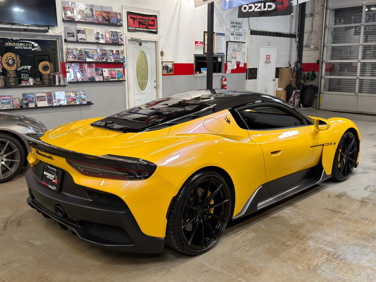 Used 2022 Maserati MC20 Coupe image 5