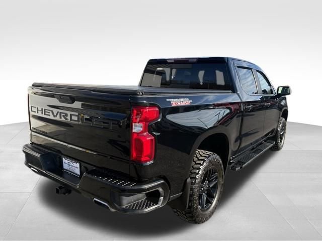 Used 2021 Chevrolet Silverado 1500 LT Trail Boss w/ Convenience Package II image 2