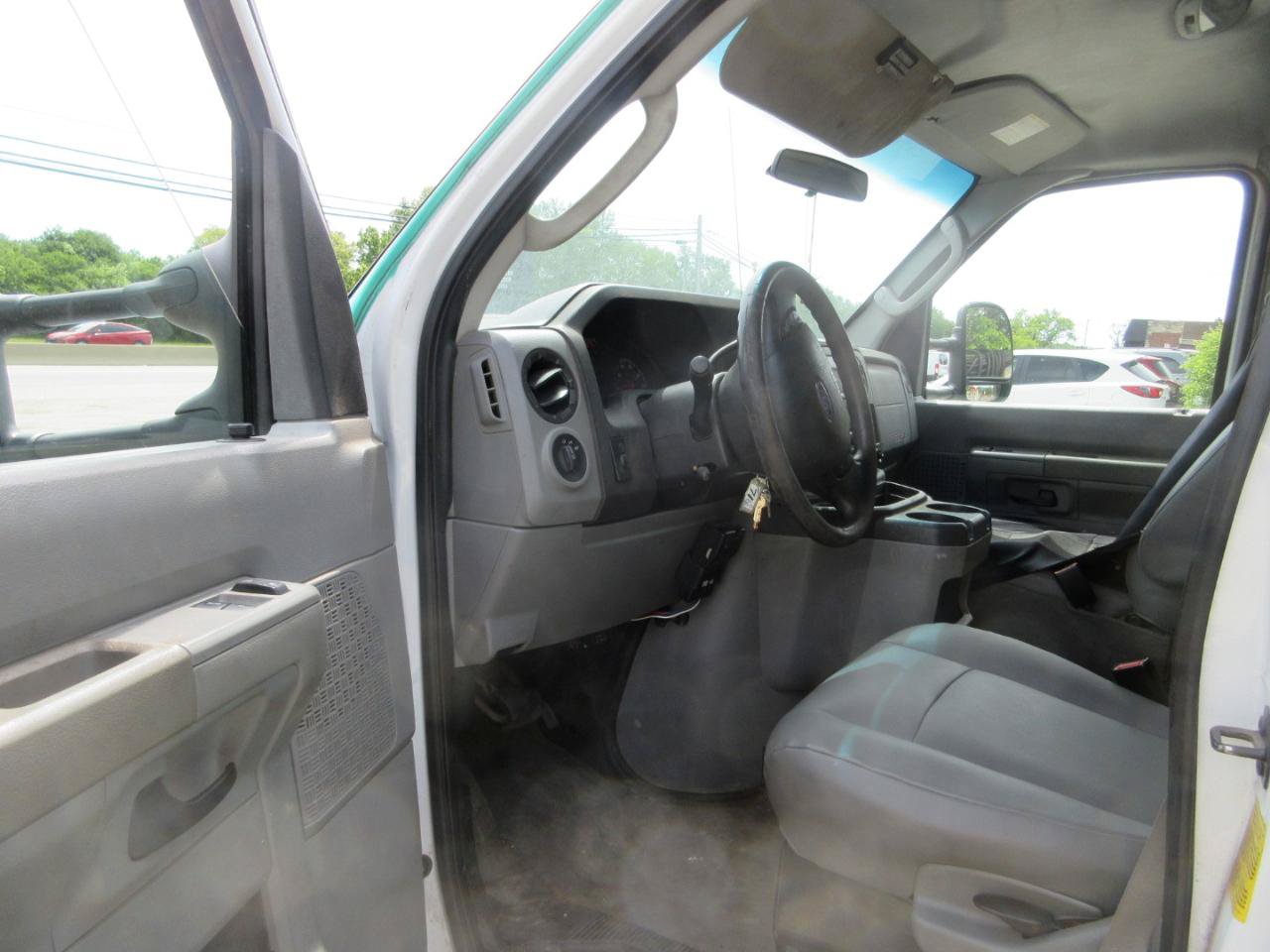 Used 2012 Ford E-350 and Econoline 350 Super Duty w/ PWR Locks & Windows Group RWD image 23