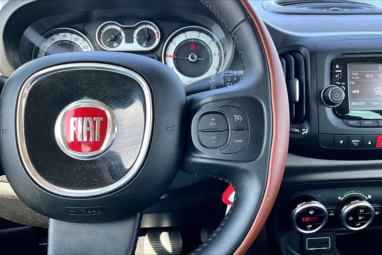 Used 2016 FIAT 500L Trekking FWD image 23