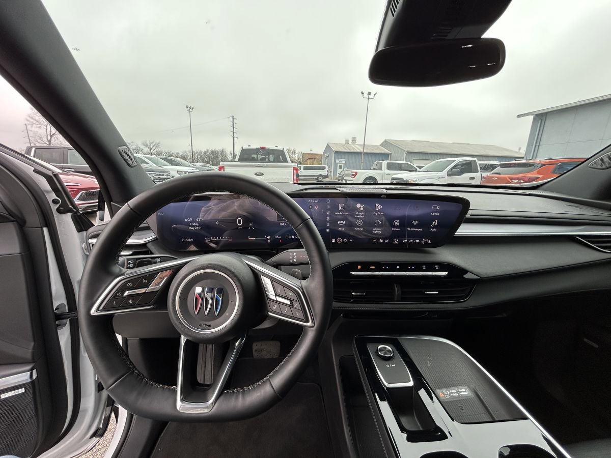 Used 2025 Buick Enclave Sport Touring w/ Power Package image 11