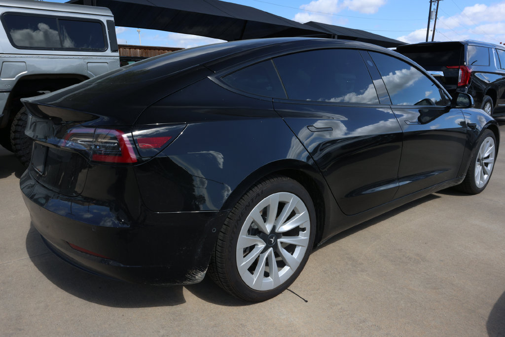Used 2021 Tesla Model 3 Standard Range Plus RWD image 5