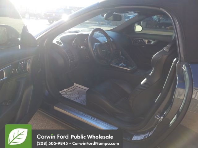 Used 2015 Jaguar F-TYPE Convertible image 9