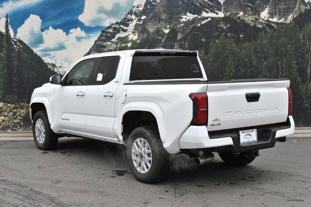 New 2026 Toyota Tacoma SR5 AWD/4WD image 3