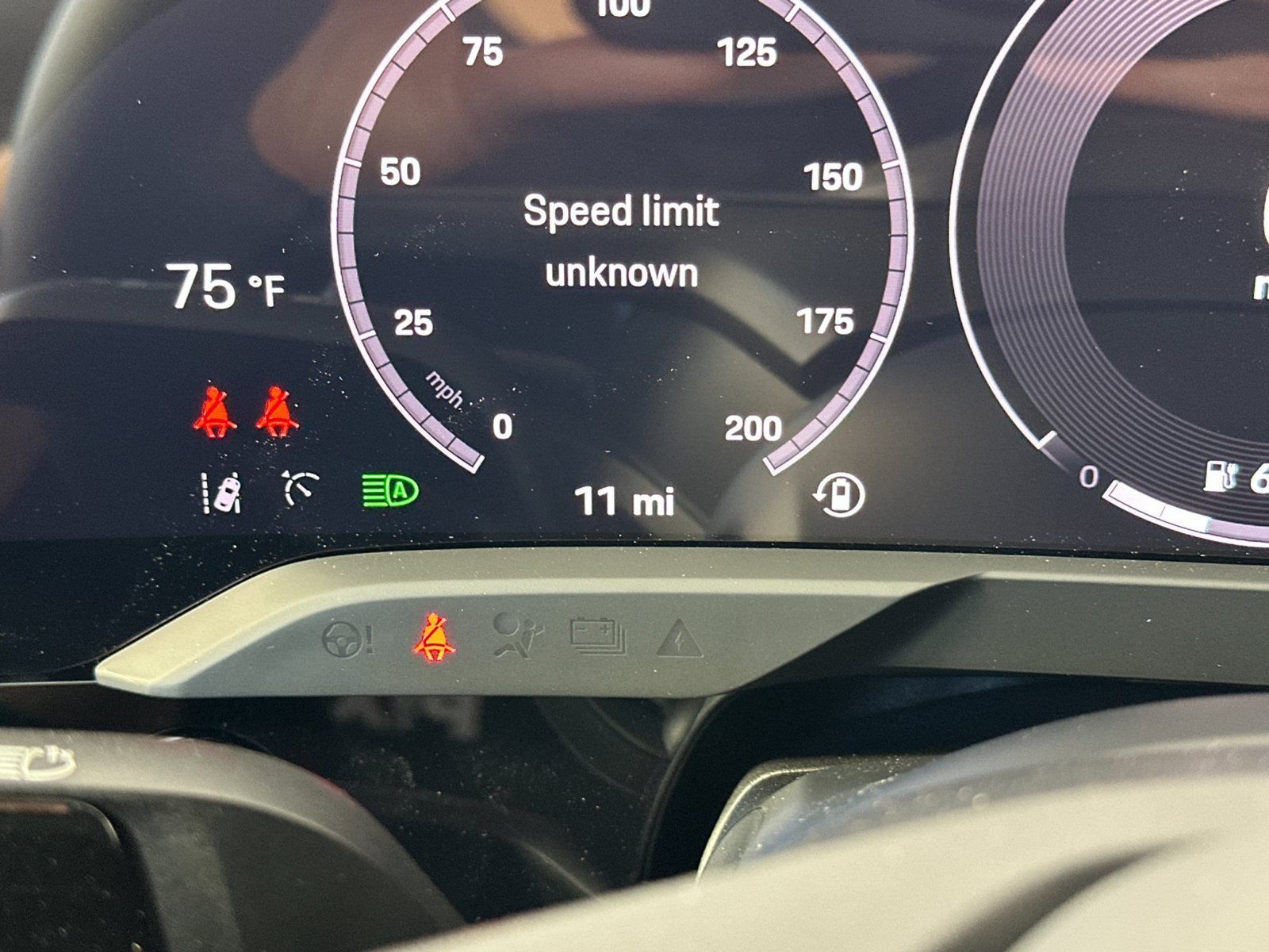New 2026 Porsche Taycan AWD/4WD image 31