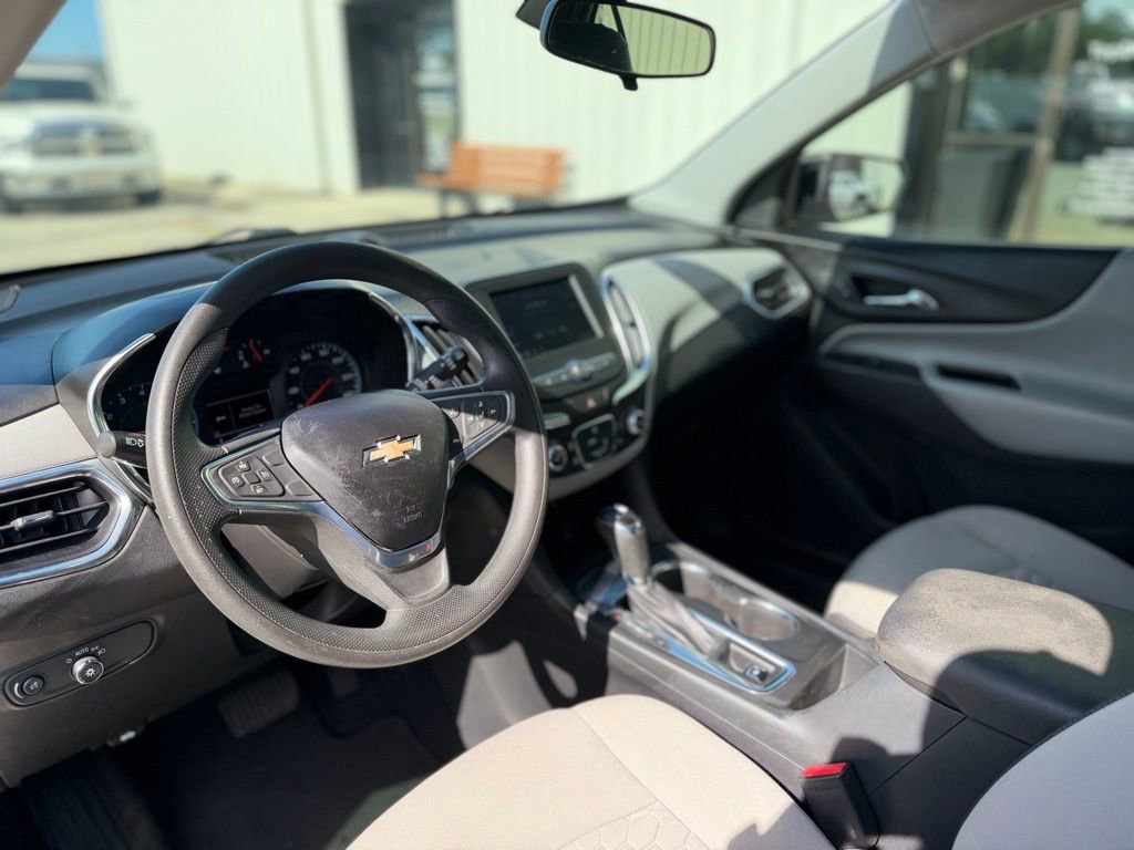 Used 2019 Chevrolet Equinox LS FWD image 14