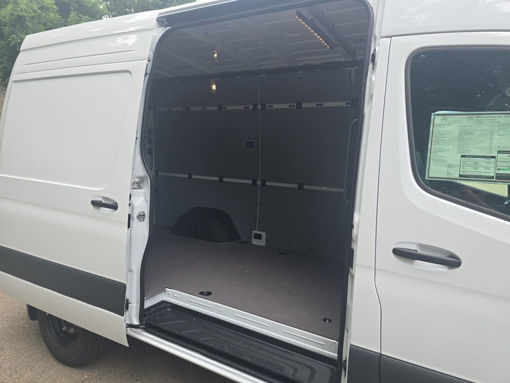 New 2025 Mercedes-Benz Sprinter 3500 image 23