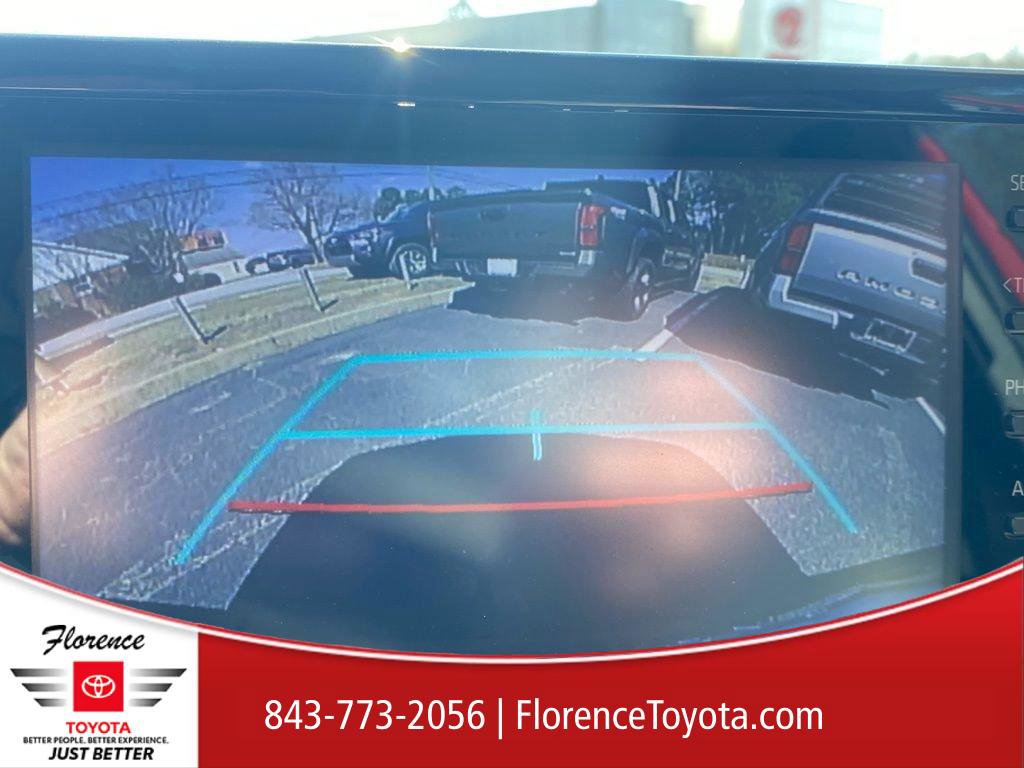 Used 2022 Toyota Corolla Cross LE image 29