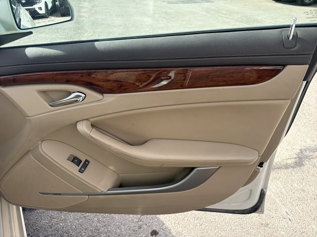 Used 2011 Cadillac CTS Luxury RWD image 24