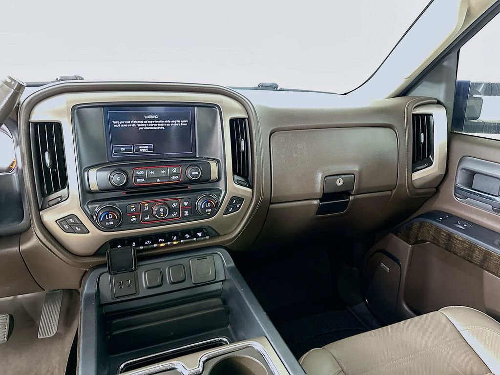 Used 2016 GMC Sierra 2500 Denali w/ Duramax Plus Package AWD/4WD image 20