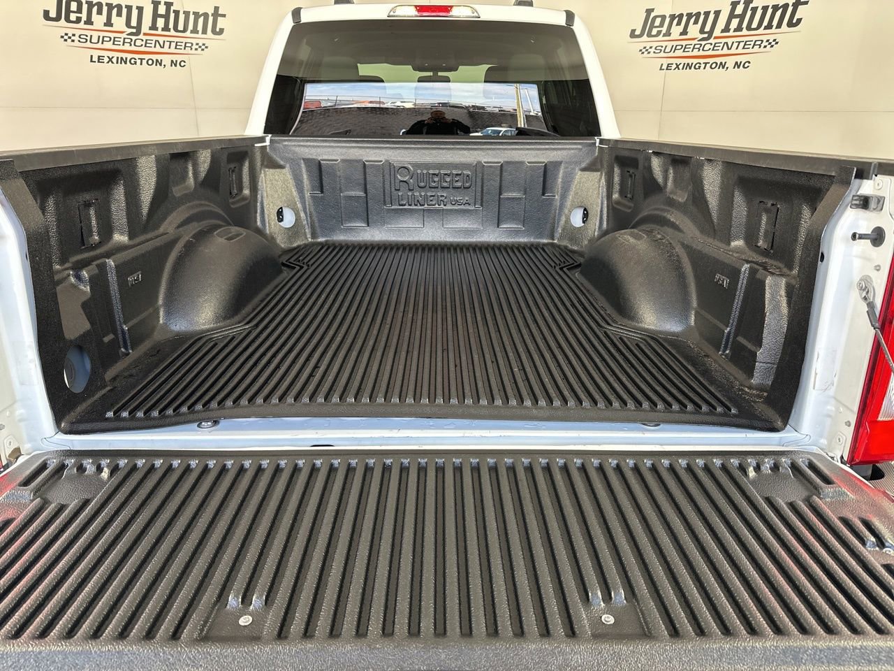 Used 2025 Ford F250 XLT w/ FX4 Off-Road Package image 26