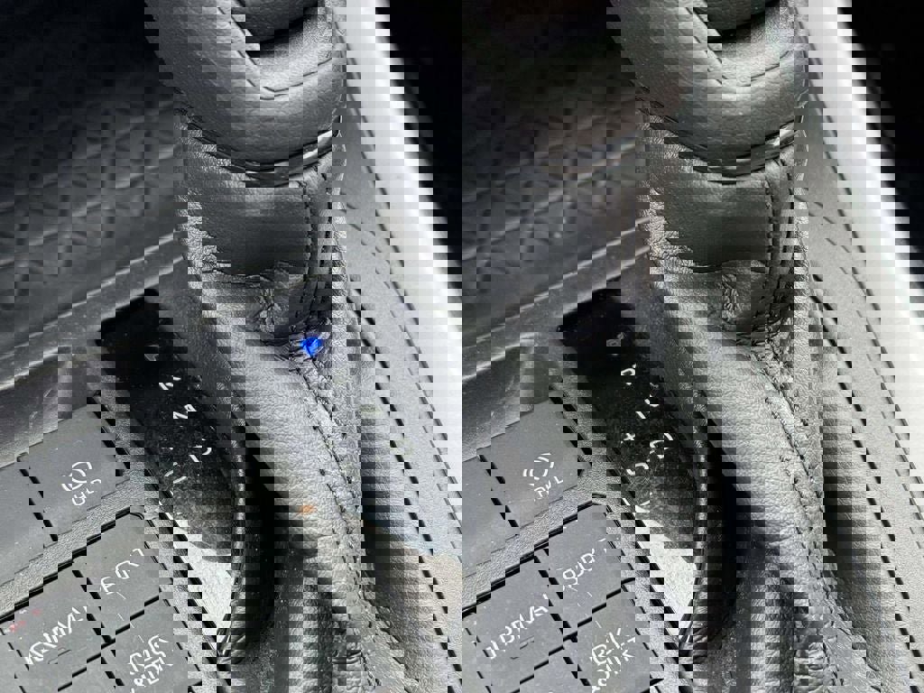 Used 2023 Toyota RAV4 XLE w/ Convenience Package image 13