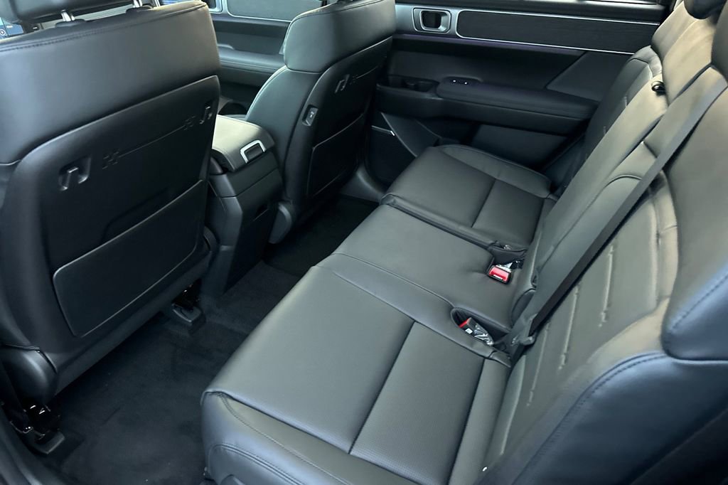 New 2025 Hyundai Santa Fe Limited image 9