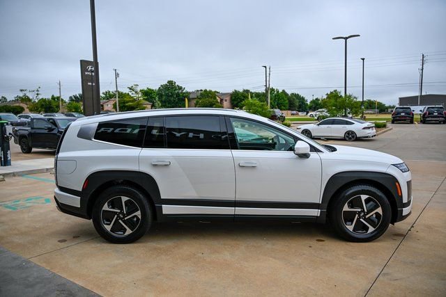 New 2026 Hyundai Ioniq 9 SE image 6